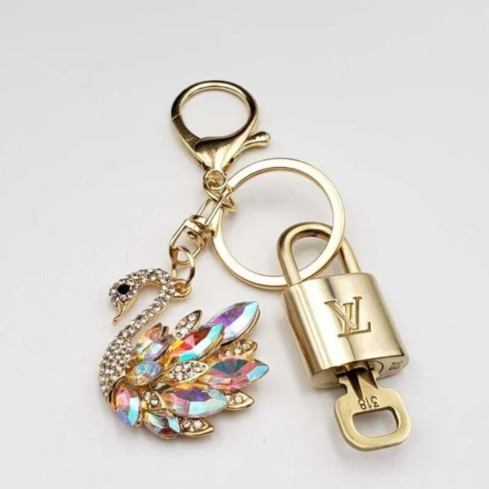 Authentic Louis Vuitton Gold Padlock 🔑 Unbranded Swan Keychain Bag Charm LV